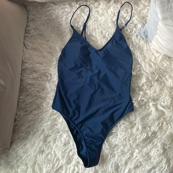 NWT One-Piece Rio De Sol Bathing Suit (XS) - Picture 3 of 5